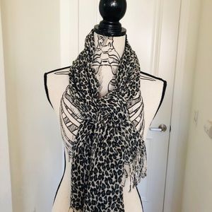4 Scarves